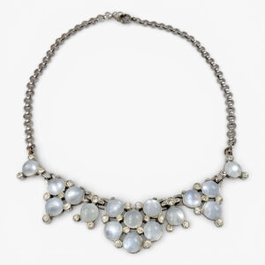 Vintage Silver Tone Grey Blue Moonglow Cabochon Rhinestone Bib Necklace.